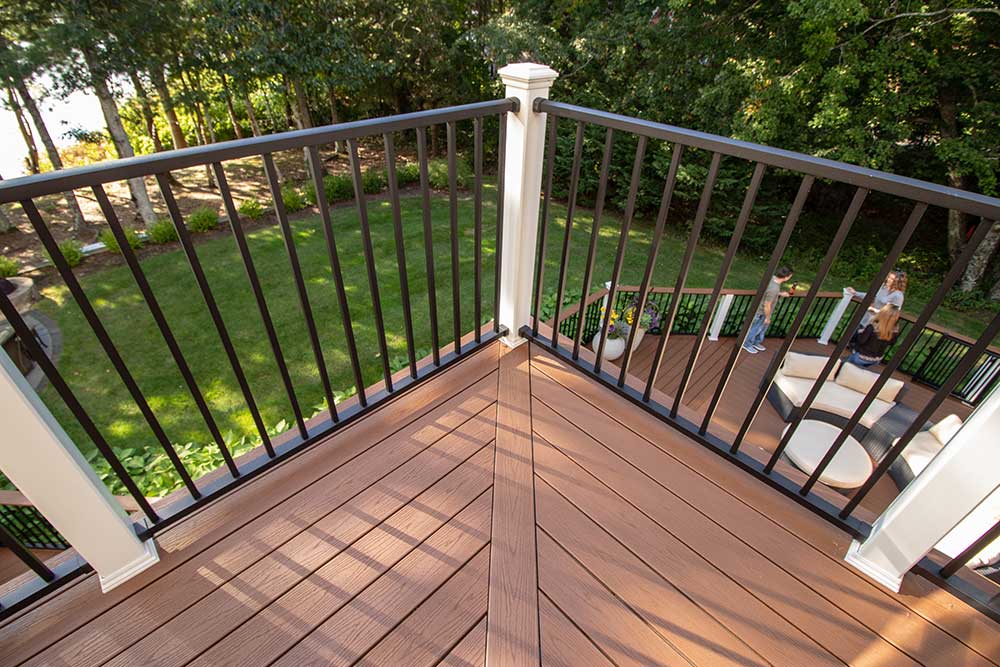 featured-plymouth-wholehouse-deck7-min