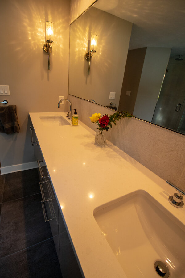 rsz_featured-plymouth-wholehouse-bathroom-2